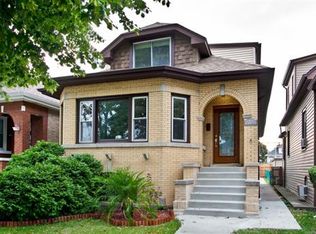 3229 N Neenah Ave, Chicago, IL 60634