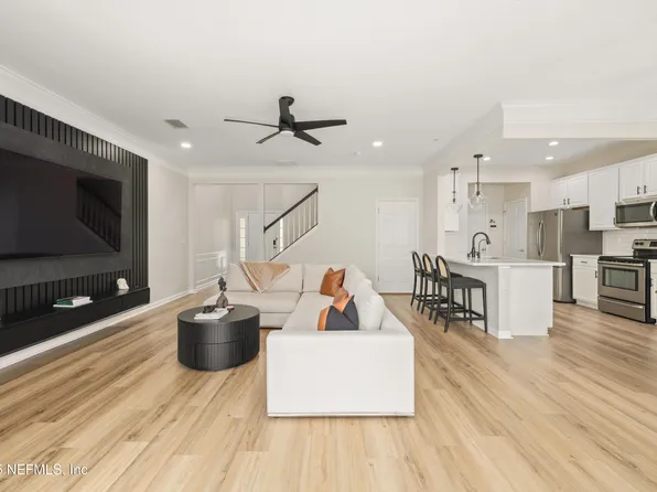 6412 AUTUMN BERRY Circle, Jacksonville, FL 32258