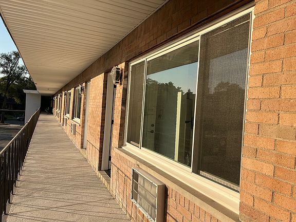 4th image of 44 Highland St #1-19