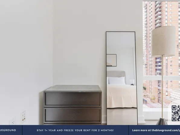 450 West 42nd Street image 17 of 34