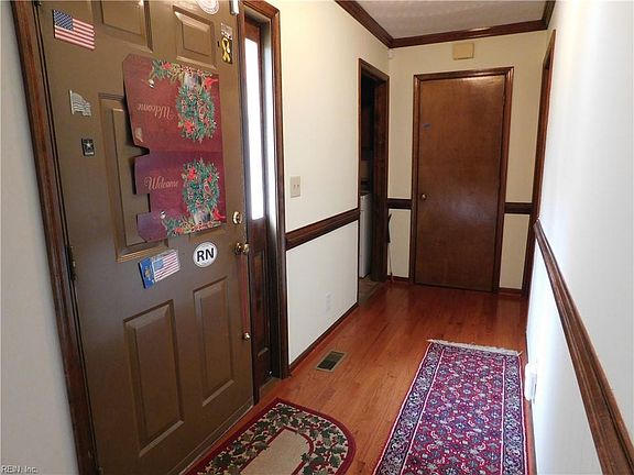 4th image of 3114 Sterling Point Dr