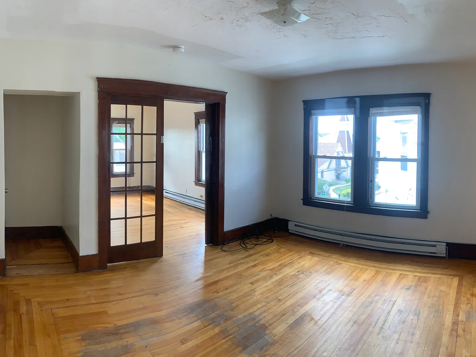 2 bed, 800 sqft, $1,992 — Photo 3