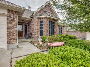 935 White Marlin Dr, Burleson, TX 76028