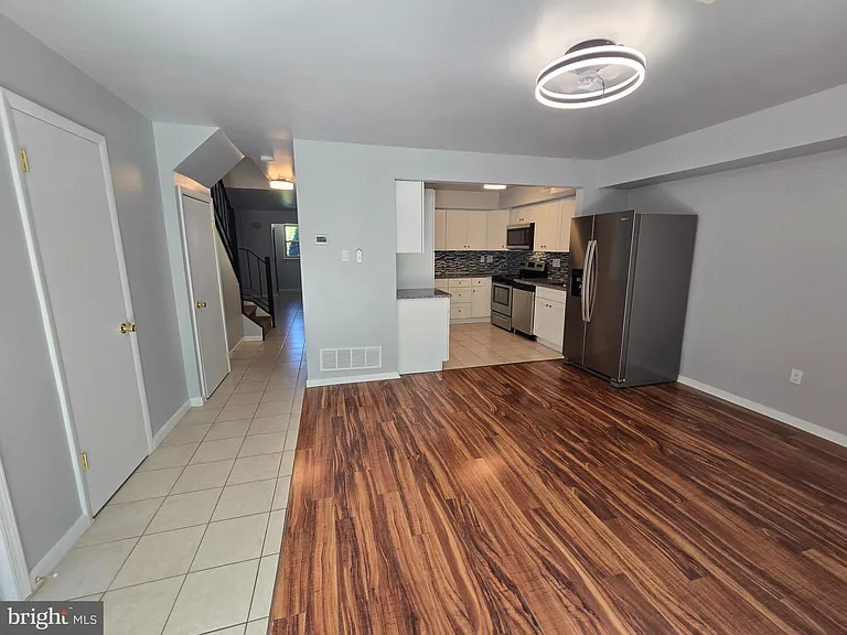 878 Williams Pl — Photo 6