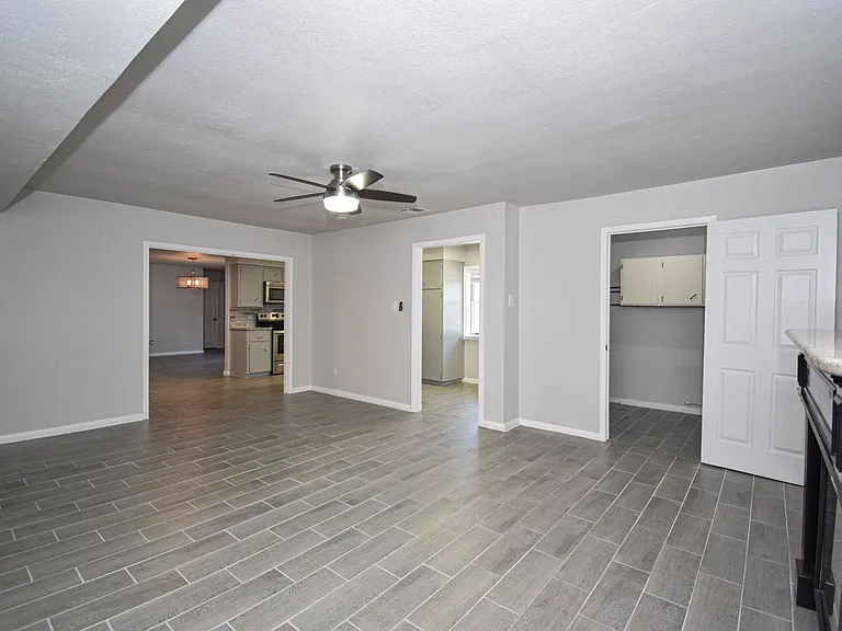 205 Tanglewood Rd — Photo 30