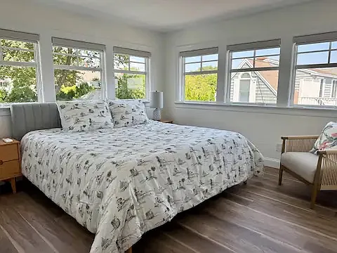2 bed, 1000 sqft, $2,500 — Photo 2