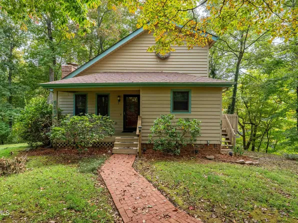 5084 Lake Forest Dr, Kingsport, TN 37663