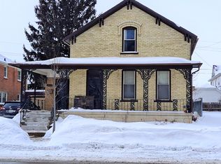 1506 N Main St, Racine, WI 53402