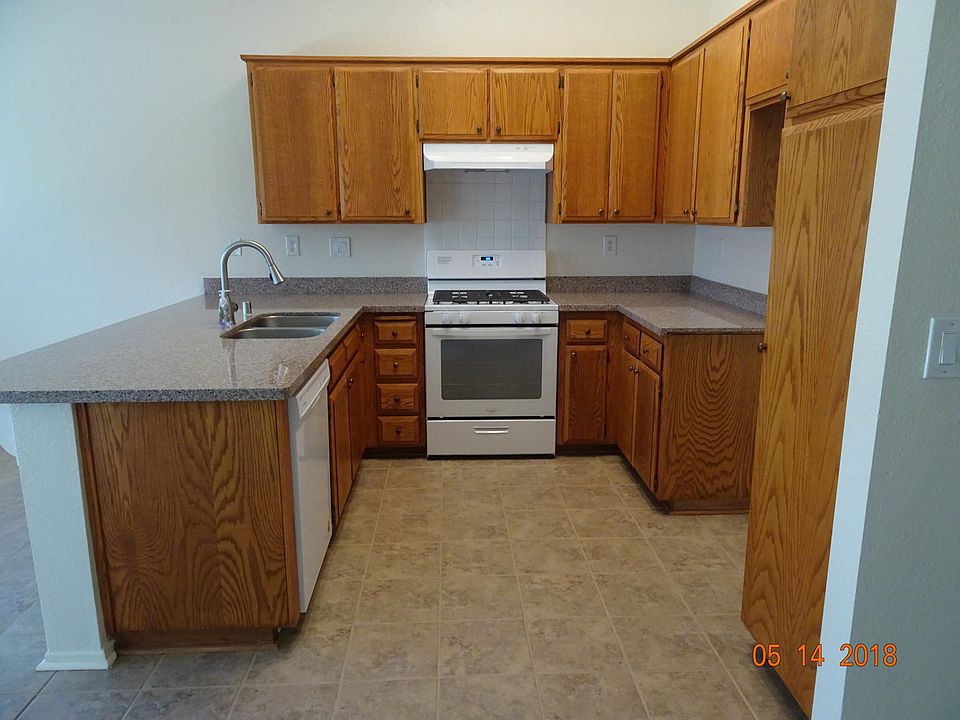 2nd image of 1402 Garfield Dr