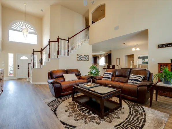 1405 Kingsbrook Cir, McKinney, TX 75072