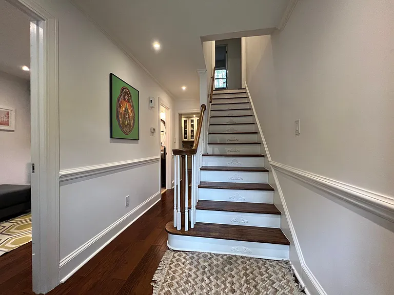 310 Baytree Dr — Photo 10
