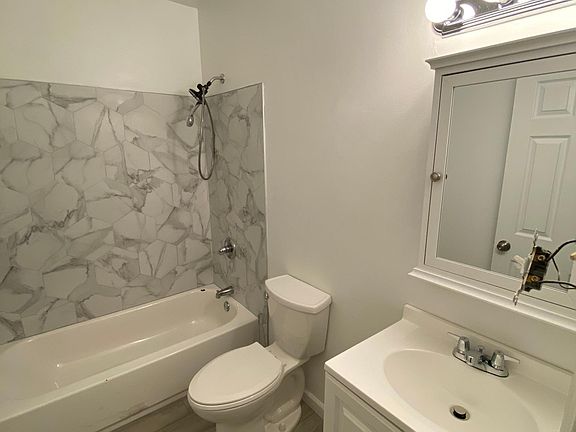 2nd image of 1615 W Westmoreland St #3