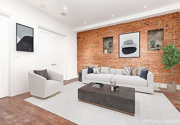 2nd image of 130 W 123rd St #1R