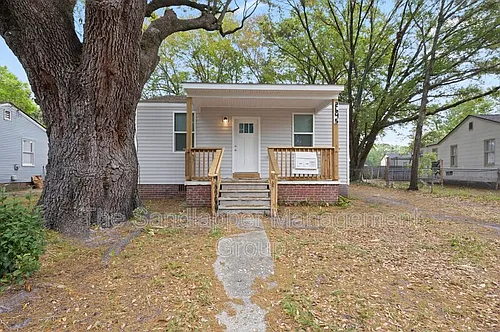 2645 Oregon Ave Photo 1