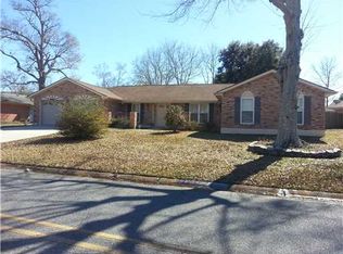 3308 Nottingham Rd, Ocean Springs, MS 39564