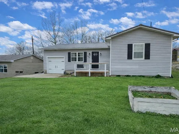 205 N Waller St, Crocker, MO 65452