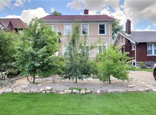 956 Victoria Ave, Windsor, ON N9A4N4