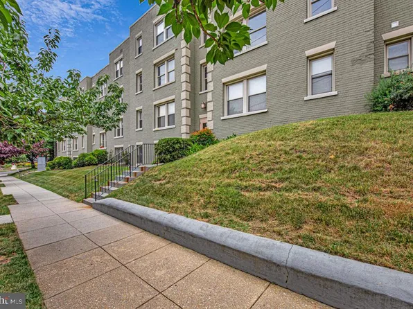 4408 1st Pl NE APT 33, Washington, DC 20011