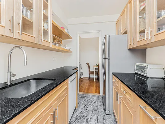 Sold by Douglas Elliman | media 16