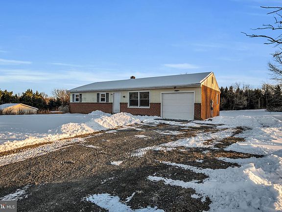 3rd image of 36 Clay Rd