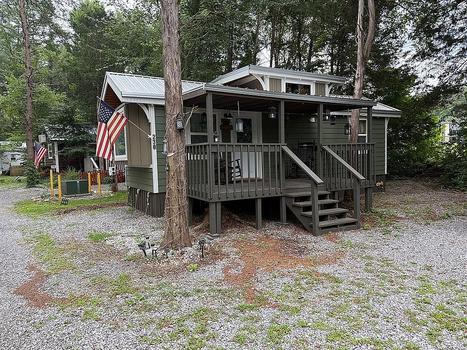 1st image of 230 Jack Pine Way