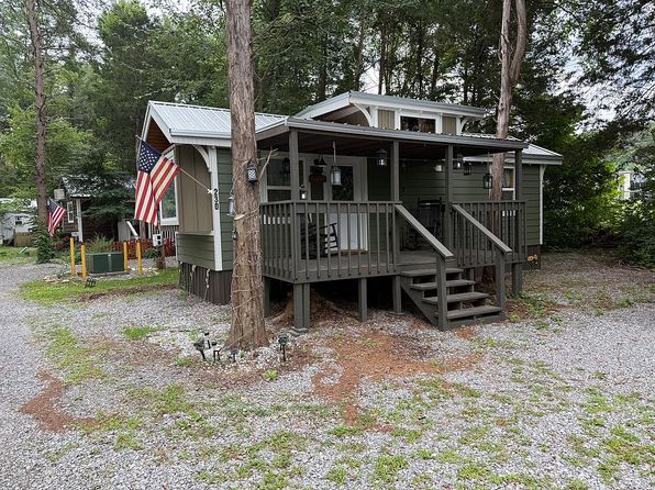 230 Jack Pine Way