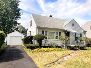 126 Old Brook Rd, Springfield, MA 01118