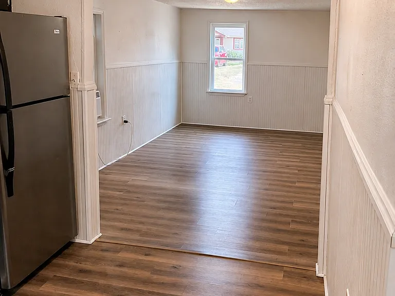 215 SE 38th St #215 — Photo 11