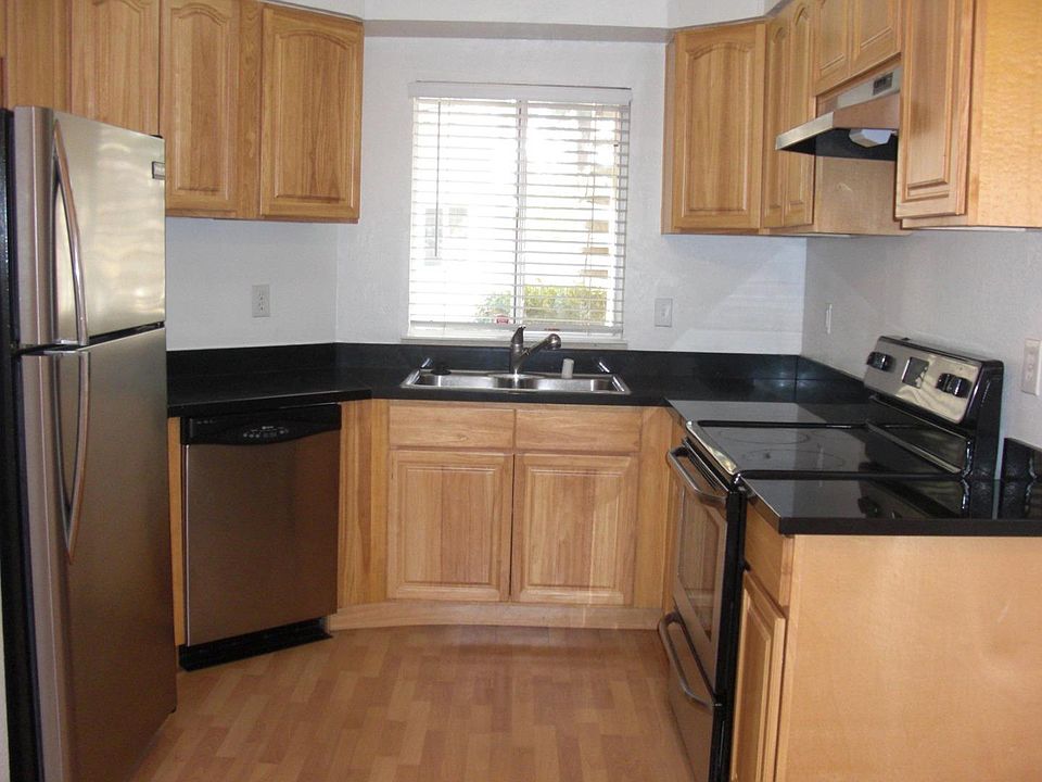 1st image of 1016 Cedar Gables Dr