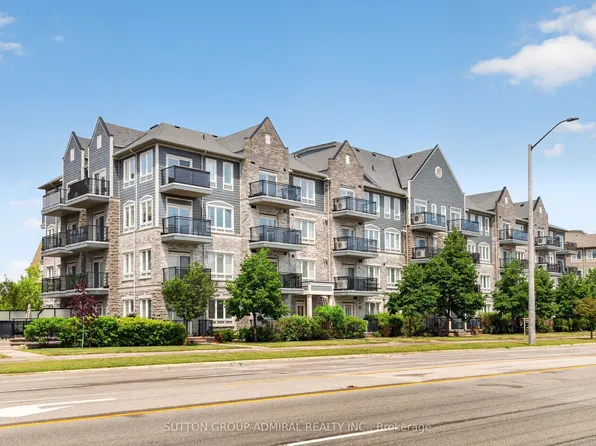 3075 Thomas St #213, Mississauga, ON L5M 0M4