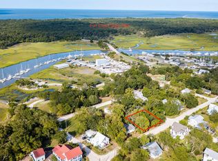 809 San Fernando St, Fernandina Beach, FL 32034
