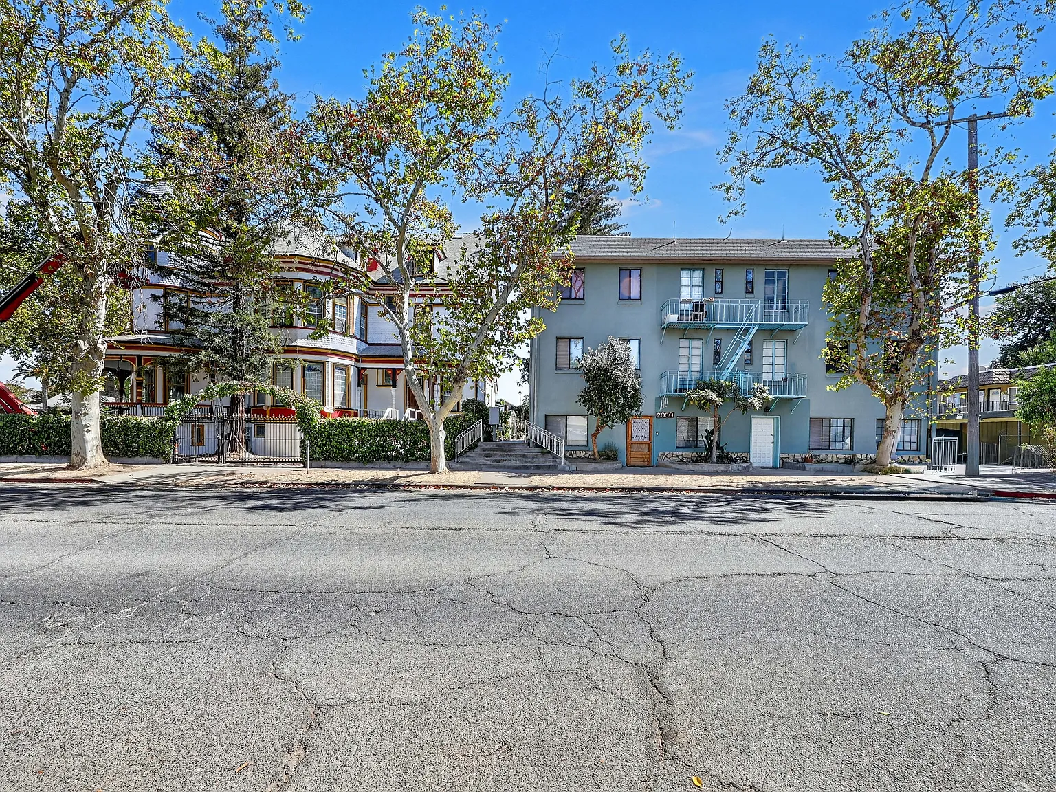 20 bed, 7206 sqft, $800 — Photo 4