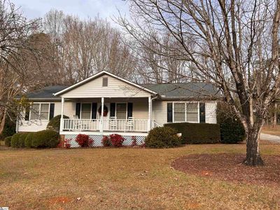 103 David St, Laurens, SC, 29360