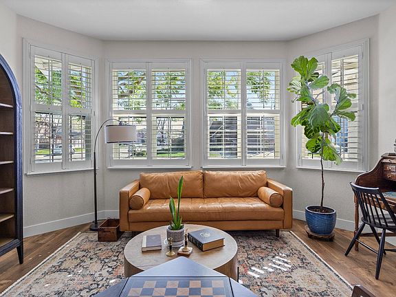 3rd image of 637 Rebekah Ct