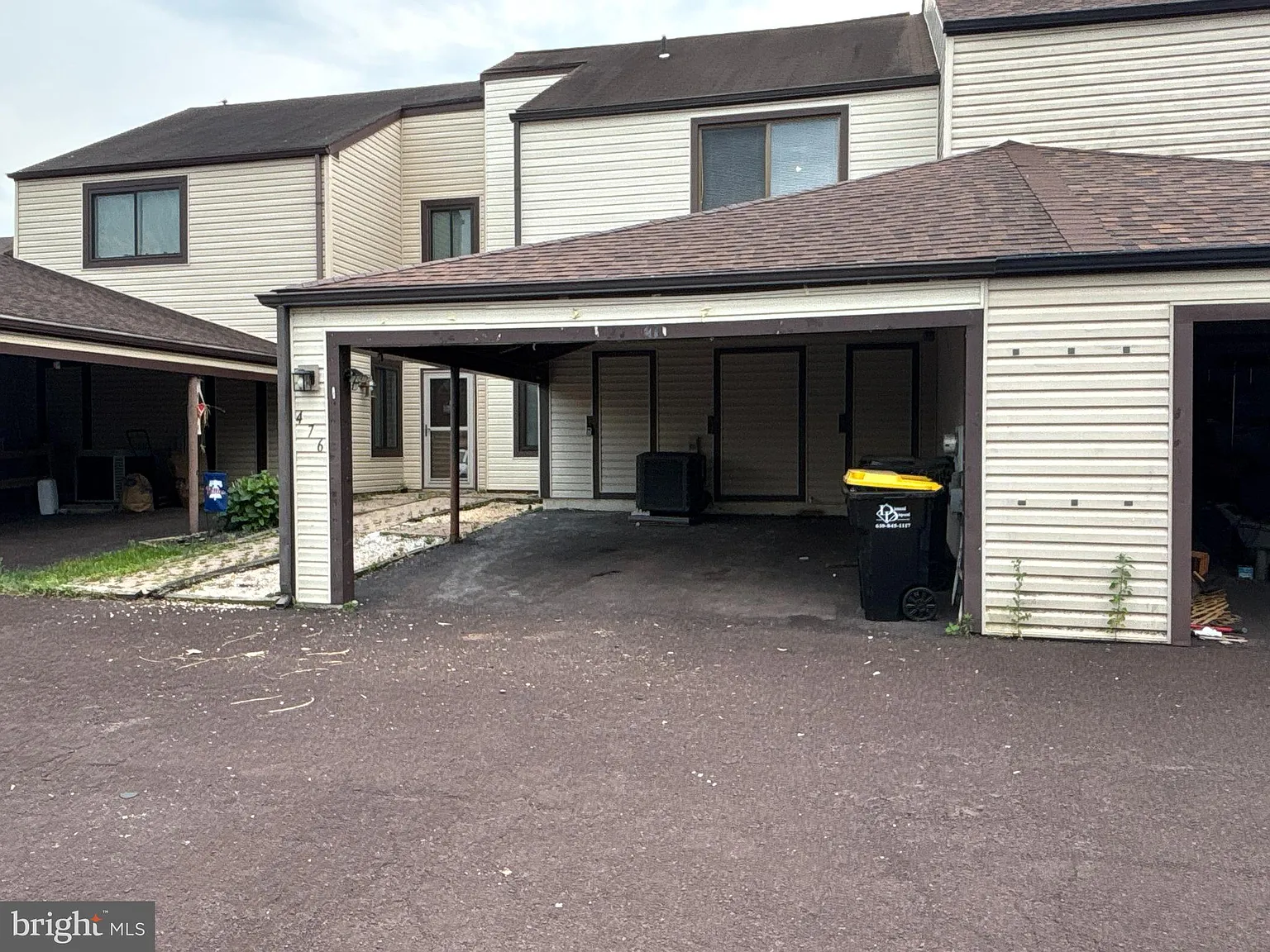 2 bed, 2.0 bath, 1362 sqft, $2,400 — Photo 2