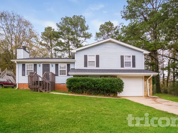 55 Henson Cir, Carrollton, GA 30117