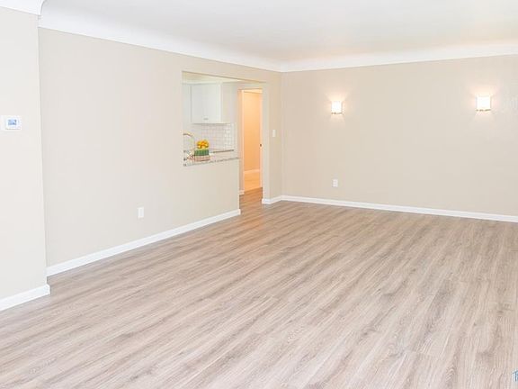 5th image of 4008 Marlaine Dr