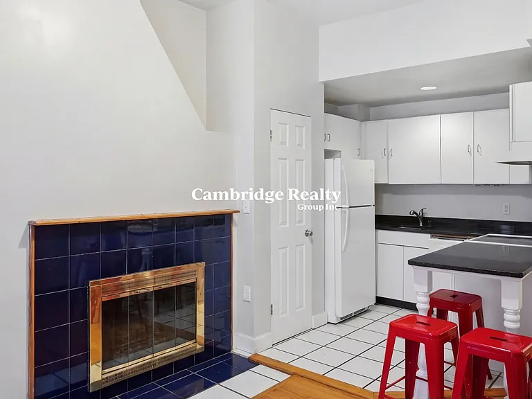 20 Symphony Rd #2T — Photo 2