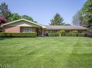 303 Seville Rd, Bloomington, IL 61701