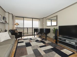 380 Mountain Rd APT 706, Union City, NJ 07087