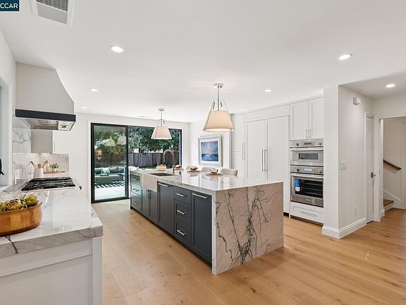3rd image of 2421 Danville Blvd