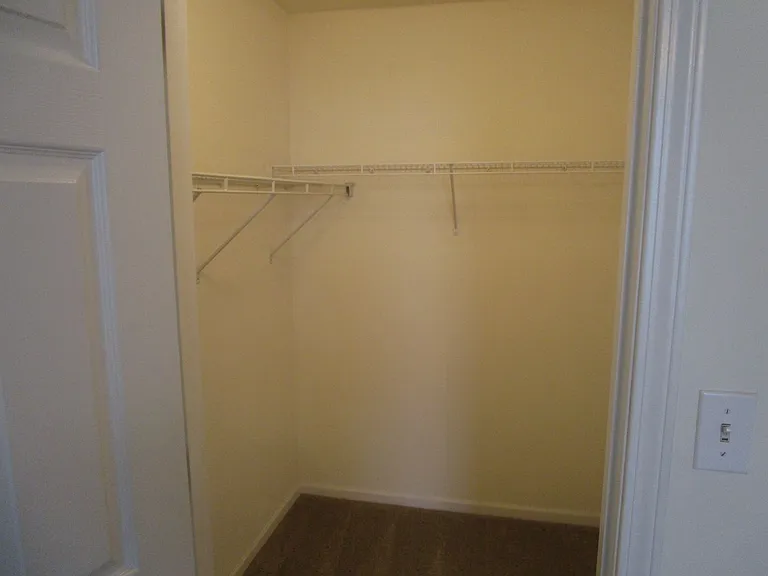 5013-5015 Betty Jean Way — Photo 24