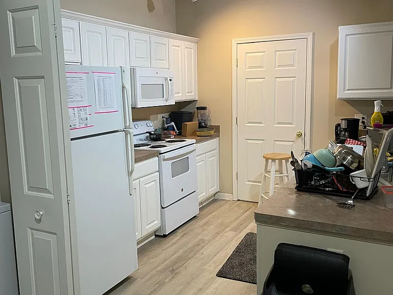1905 N Lincoln Ave #227 — Photo 5