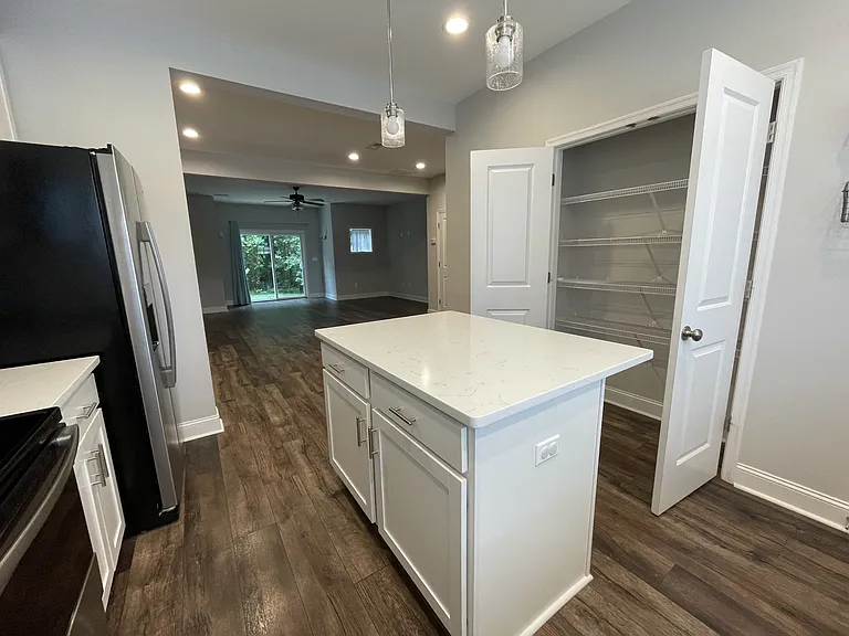 1178 Commonwealth Cir #1 — Photo 5