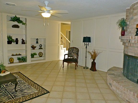3rd image of 2107 Butler Dr