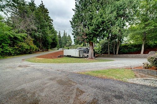 5th image of 932 Glenhaven Dr
