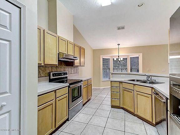 Kitchen to Breakfast Nook Area