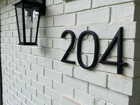 5th image of 204 Edgewood Dr