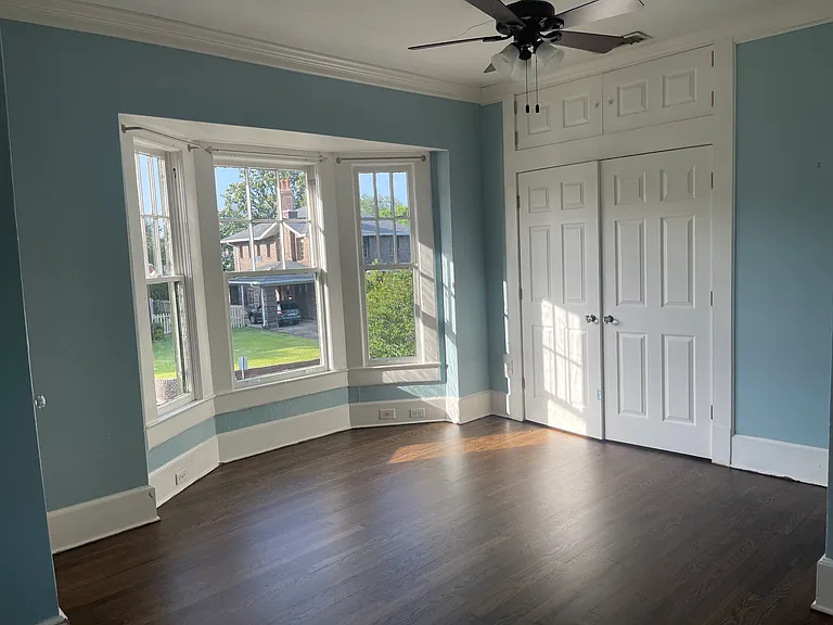 1124 N Spring St — Photo 30