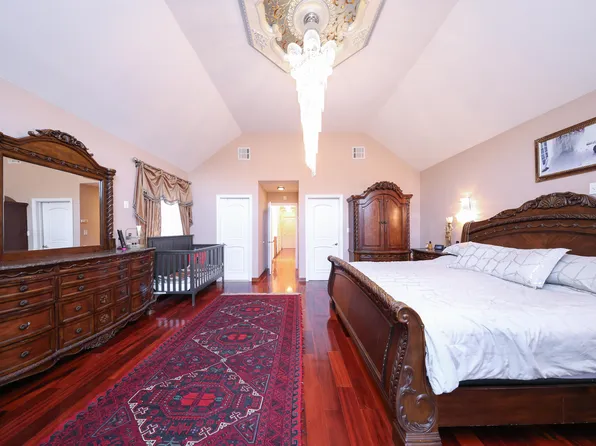 2568 East 2nd Street image 20 of 41